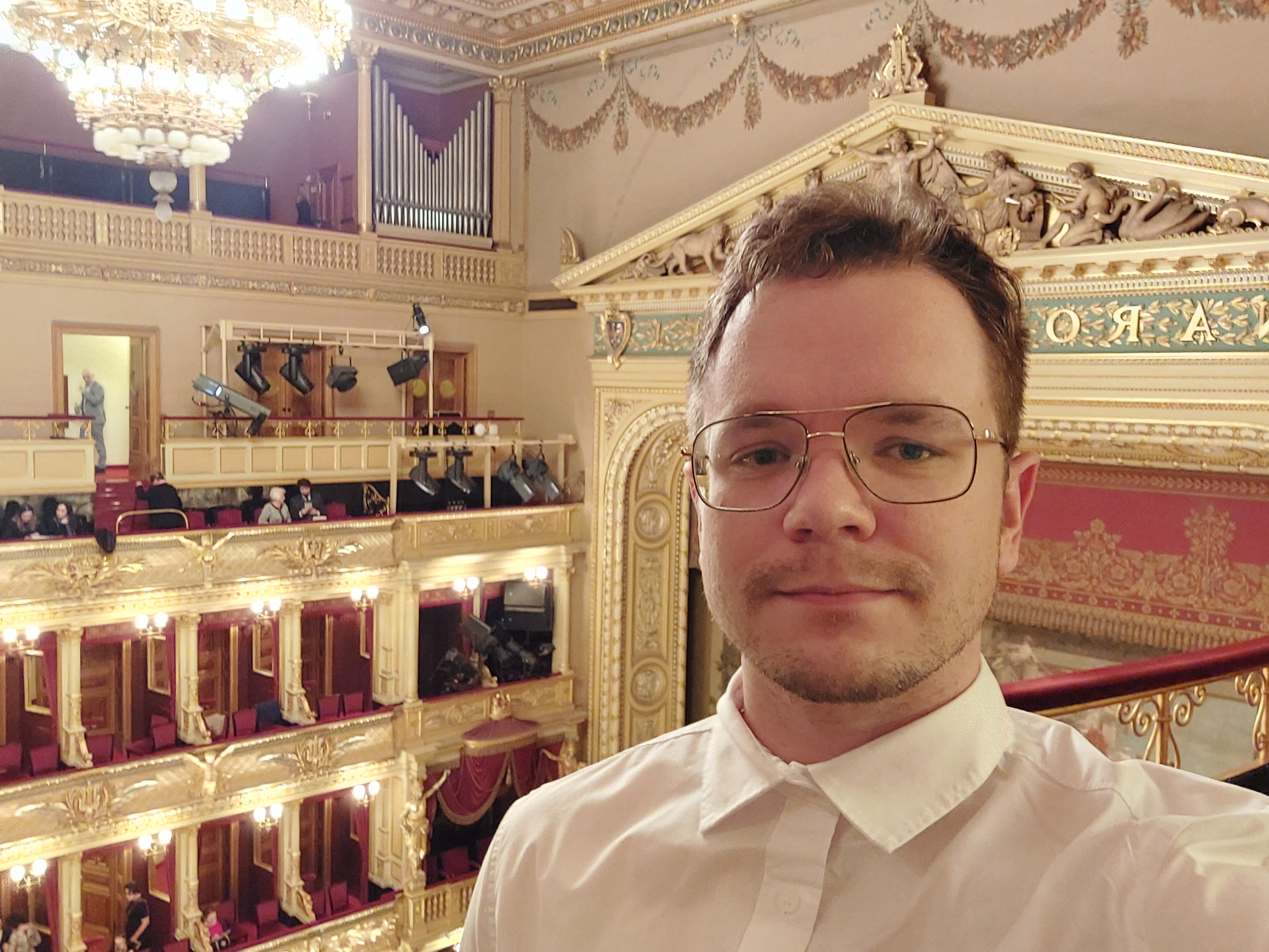 atNationalTheater
